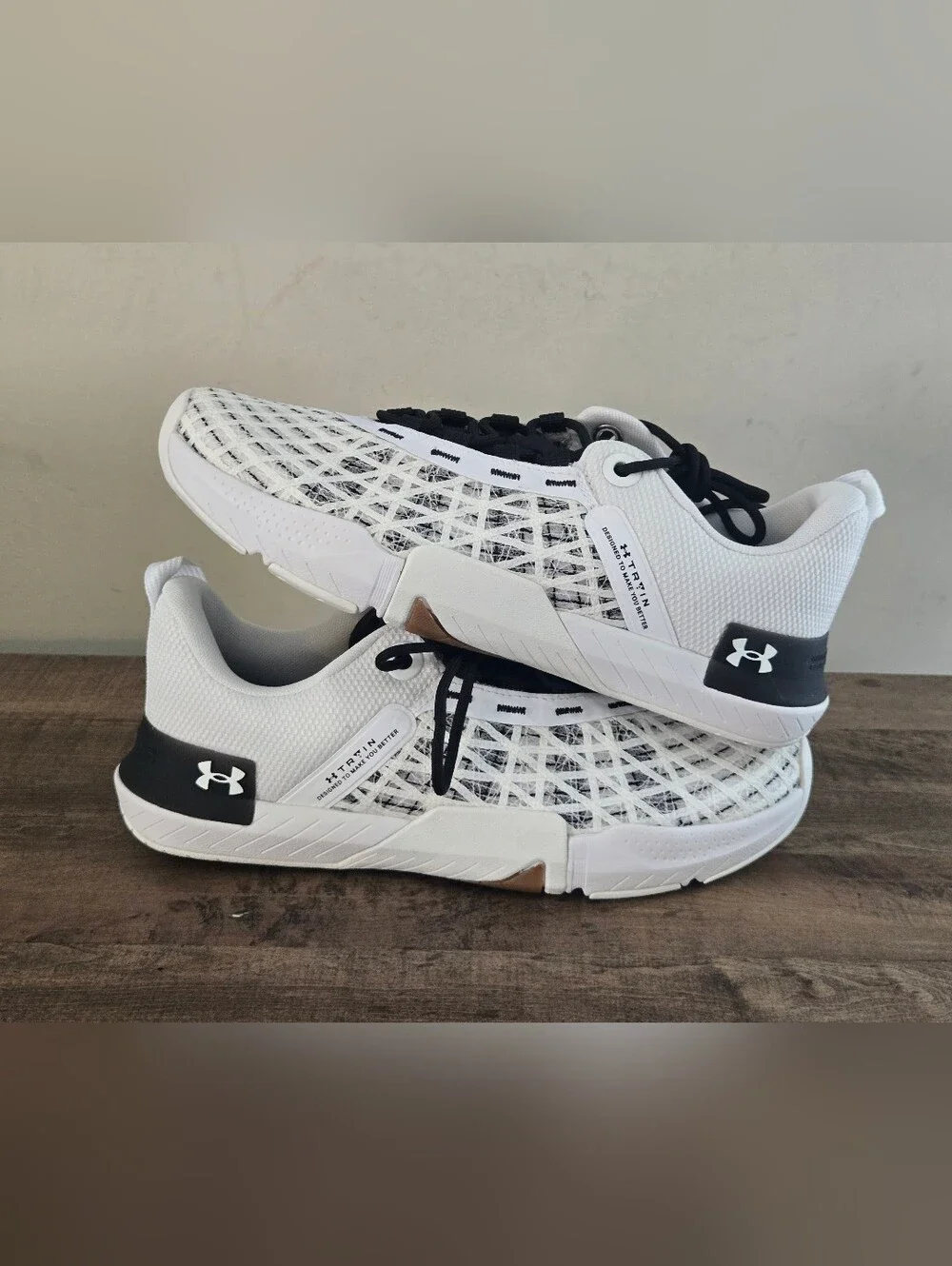 Under Armour Mens TriBase Reign 5 White Shoes (NWT) Size 8